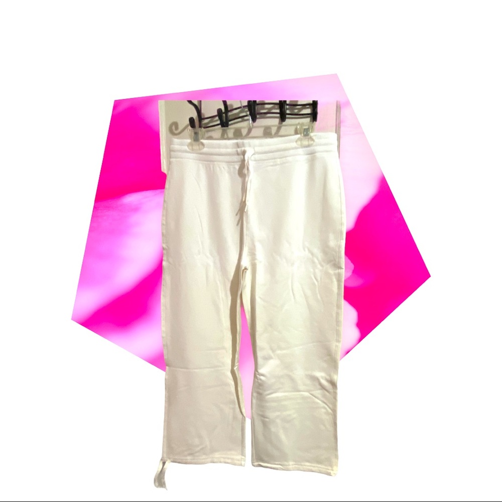 White Activewear Capri Pants w ties